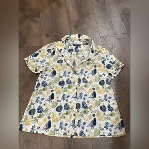 Floral Patterned women’s shirt.